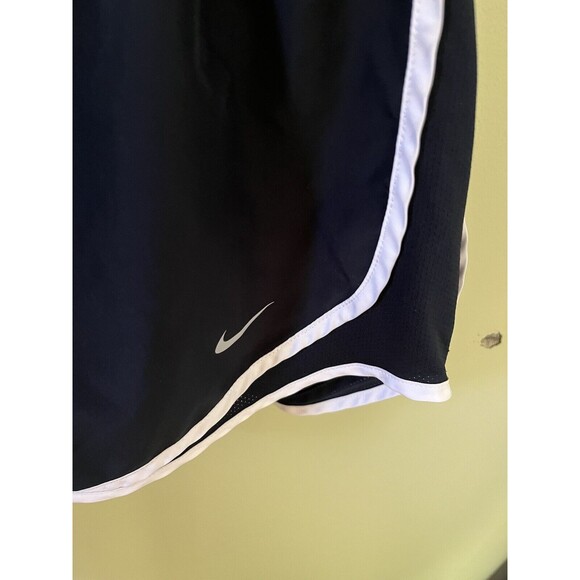 Nike Women's Dri Fit Running Shorts Black Lined Polyester Size Small - Picture 2 of 4
